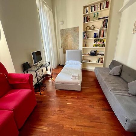 Ticinese 38 - Incantevole Appartamento Nel Centro Milaan Buitenkant foto